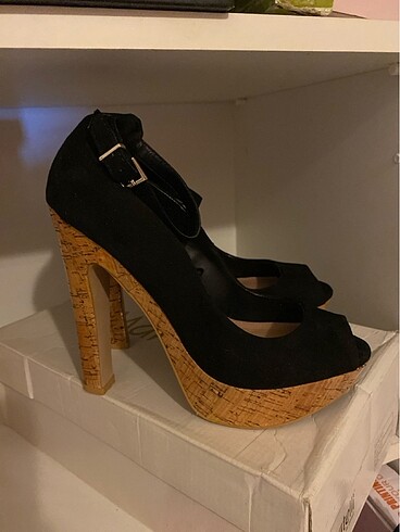 37 Beden Stradivarius Platform