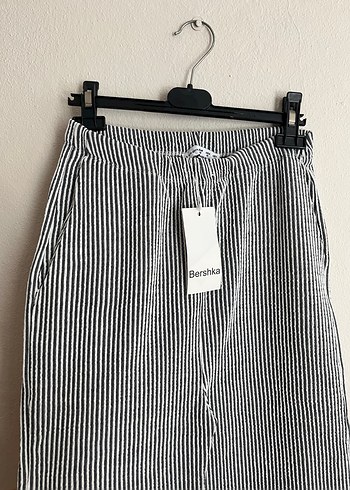 Bershka Gri Çizgili pantolon