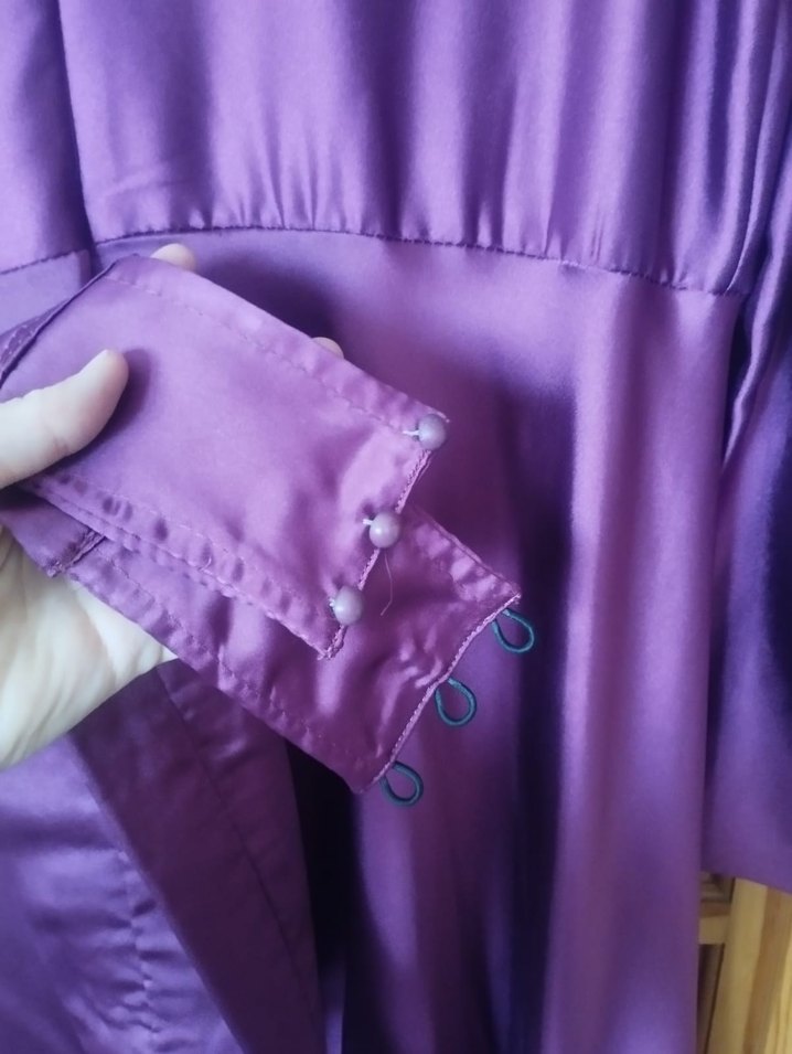 Uzun Kollu Mor İşlemeli Abiye Elbise - Görsel 5