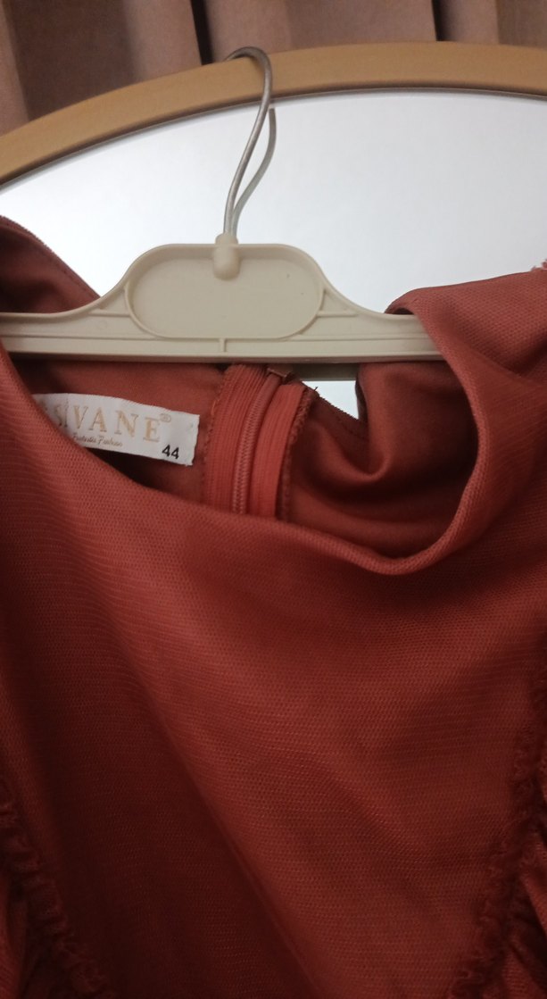 Uzun Kahverengi Volanlı Bohem Elbise - Görsel 2