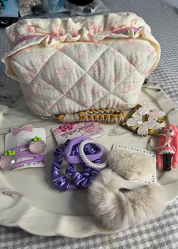 Nakışlı Dantel Detaylı Beyaz Pastel Çanta