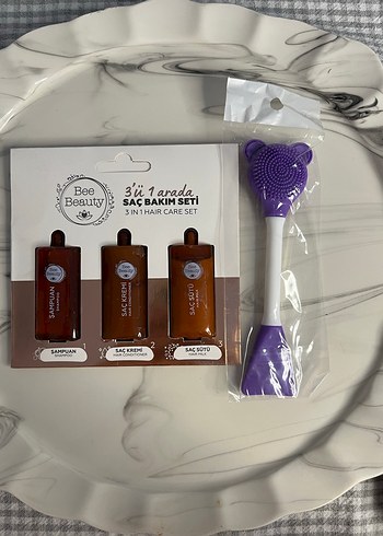 s Beden beyaz Renk Püsküllü Baskılı Beyaz Pamuklu Kozmetik Çantası