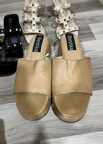 Bershka Bej Kadın Blok Topuklu Sandalet