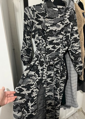 Kamuflaj Desenli Gri trenç - Görsel 2