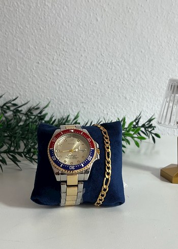 Diğer Renkli Cerceveli İki Renkli Metal Saat