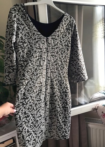 Dantel Detaylı Gri Midi Desenli Elbise - Görsel 3