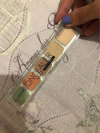 Catrice Concealer paleti