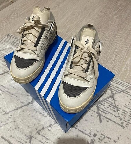 41 Beden Adidas spor ayakkabı