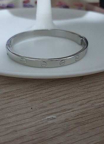 Beden Cartier model kelepçe silver bileklik