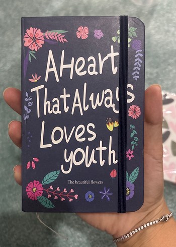 Mor Çiçek Desenli Lastikli Defter