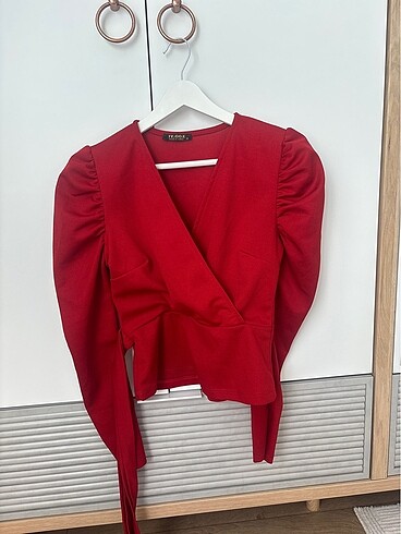 Bershka Kırmızı bluz