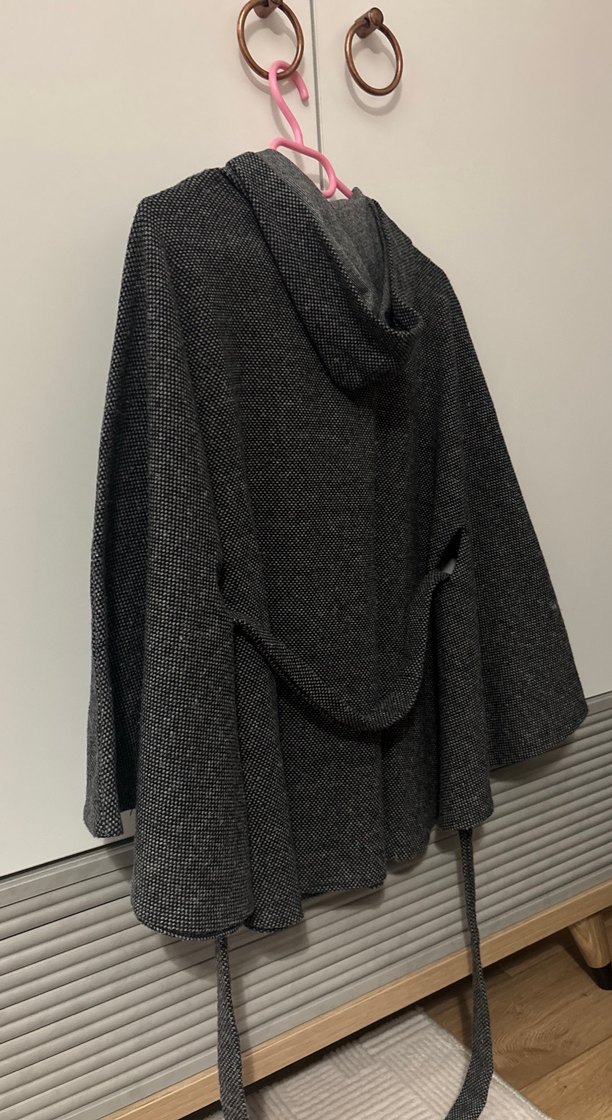 Gri Düğmeli kemerli panço - Görsel 3