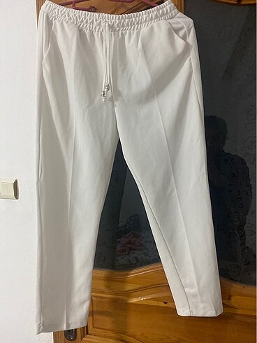 Pantolon beyaz