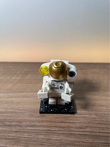 Lego minifigures series 26 uzay 71046
