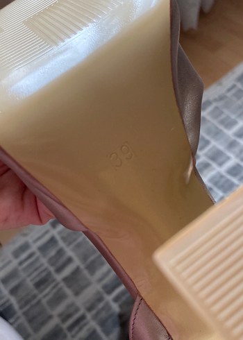 Topuklu ayakkabı - Görsel 4