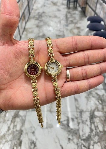 Çiçek Detaylı Vintage Kadın Kol Saati