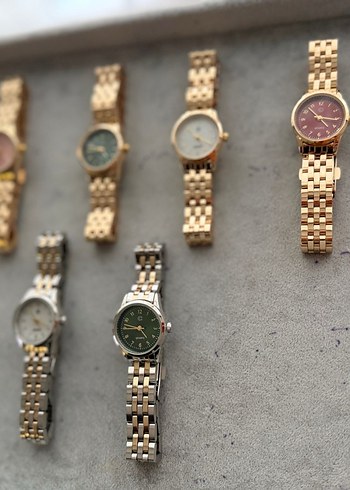 Klasik Altın Renk Kadın Kol Saati - Görsel 4