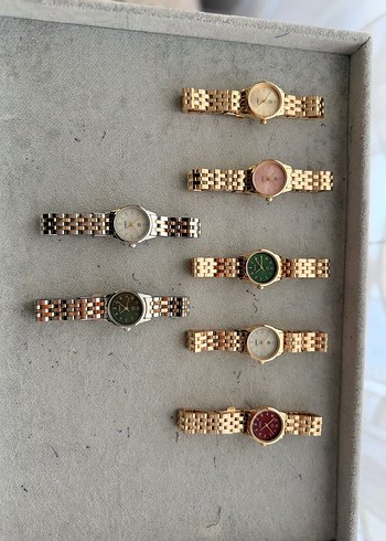 Klasik Altın Renk Kadın Kol Saati - Görsel 3