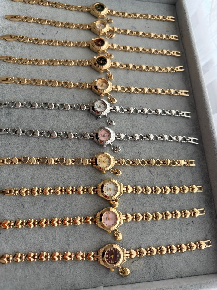 Kalp Detaylı Vintage Kadın Saatleri - Görsel 3