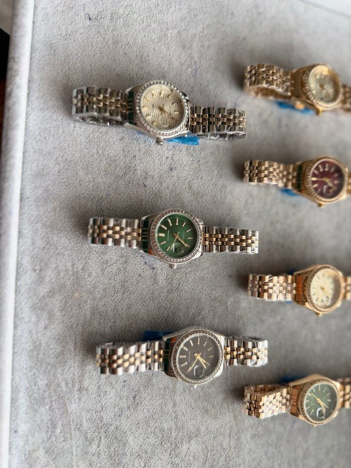 Kadın Çok Renkli  Klasik Saat - Görsel 3