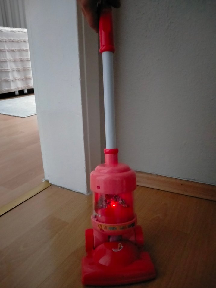 oyuncak ışıklı süpürge - Görsel 4