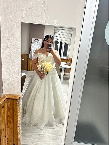 Diğer Büyük beden helen model gelinlik