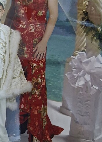 Kırmızı abiye elbise 
