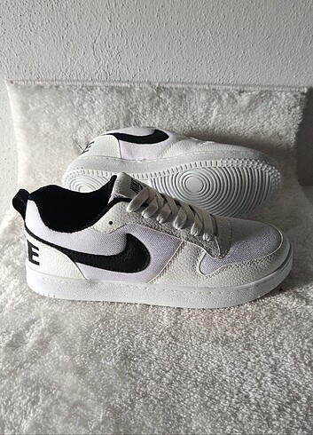 Nike Retro Vision Spor Ayakkabı