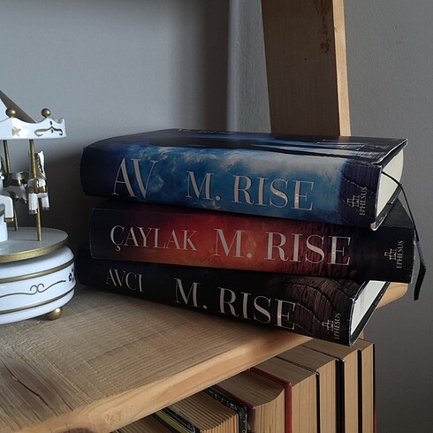 AV SERISI CILTLI-M.RISE