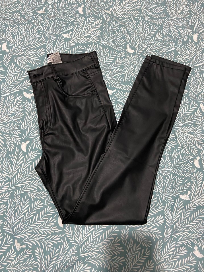 Kadın Siyah Yılan Desenli Fermuarlı Kumaş Pantolon - Görsel 2