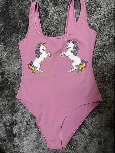 Unicorn zara büstiğer