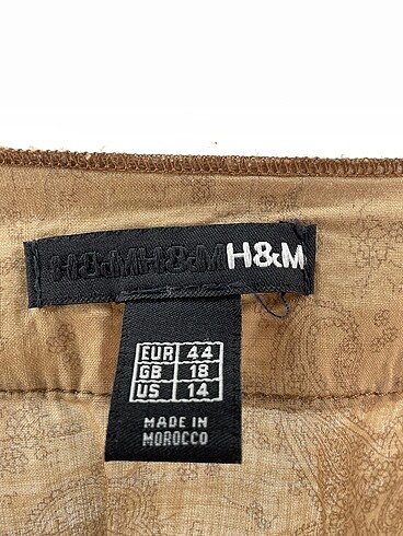 44 Beden çeşitli Renk H&M Kısa Elbise %70 İndirimli.