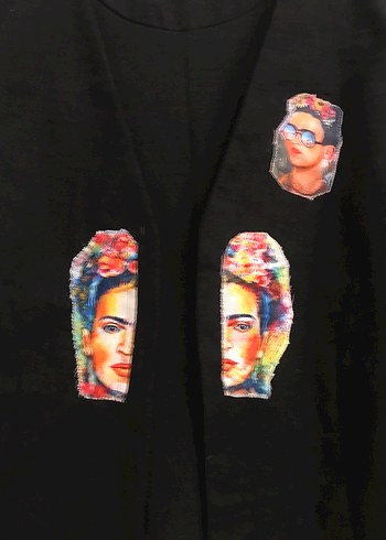 Düğmeli Siyah Baskılı Kadın Yelek - Görsel 2