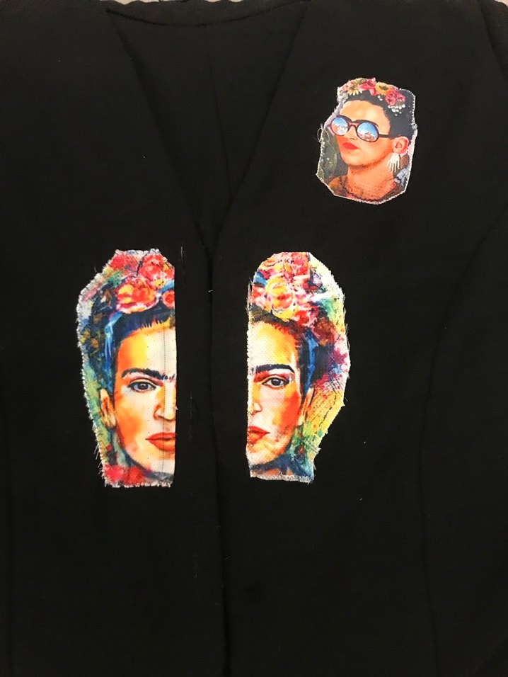 Düğmeli Siyah Baskılı Kadın Yelek - Görsel 4