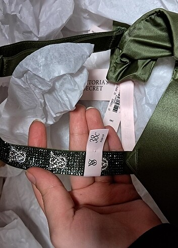 Victoria s Secret VİCTORİA'S SECRET SUTYEN 38 C