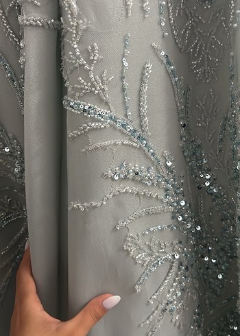 Parlak su yeşili askılı Prenses Nişanlık - Görsel 3