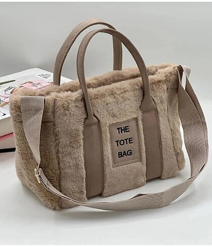 THE TOTE BAG