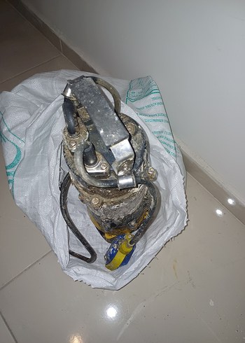 Sarı-Gri Endüstriyel Elektrikli Süpürge - Görsel 3