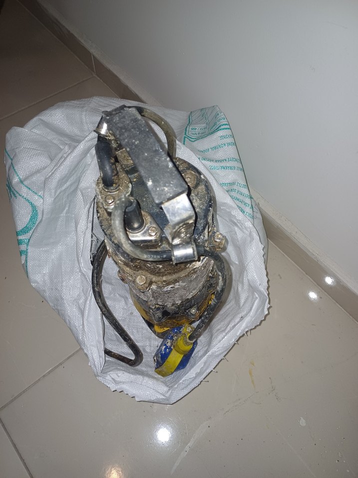 Sarı-Gri Endüstriyel Elektrikli Süpürge - Görsel 3