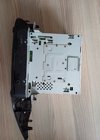 Siyah Müzik Sistemi Kontrol Paneli - Görsel 4