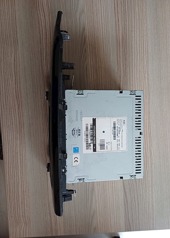 Siyah Müzik Sistemi Kontrol Paneli - Görsel 3