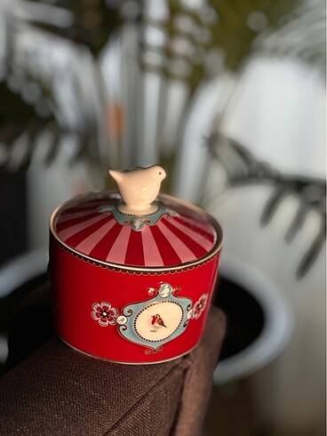 Beden Pip studio Love Birds