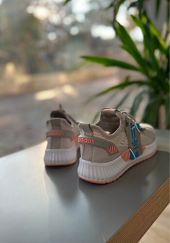 37 Beden Adidas Boost Pudra
