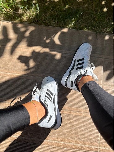 Adidas Low