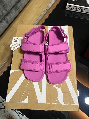 zara pembe sandalet