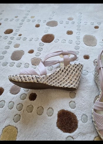 lila Kadın Dolgu Topuklu Sandalet - Görsel 2