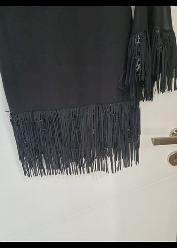 Siyah Mini Püsküllü Uzun Kollu Gece Elbisesi - Görsel 2