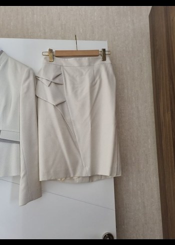 Modern Klasik Keten Kadın Mini Takım sadece 1 kere sözde giyildi - Görsel 3