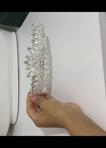 Beyaz Parlak Taşlı Gelin Tacı - Görsel 3