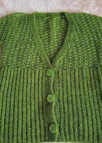 Yeşil V Yaka Kısa Kollu Triko Hırka - Görsel 2